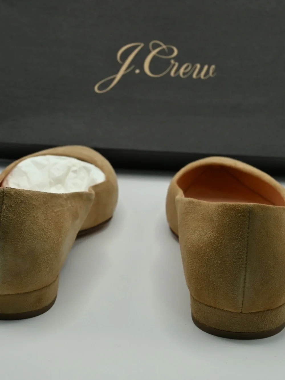 J.CREW WOMENS POINTY TOE FLAT SUEDE  SIZE 8